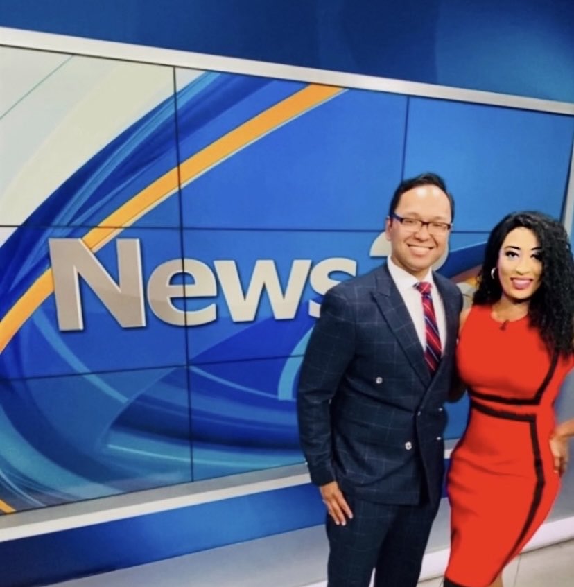 cwhitmannews's tweet photo. #Highlightfactory @rexcastillotv joins me as co-anchor for @wrblnews3 this morning!! ❤️❤️ Thrilled about this new adventure! https://t.co/fxC7WpqorA