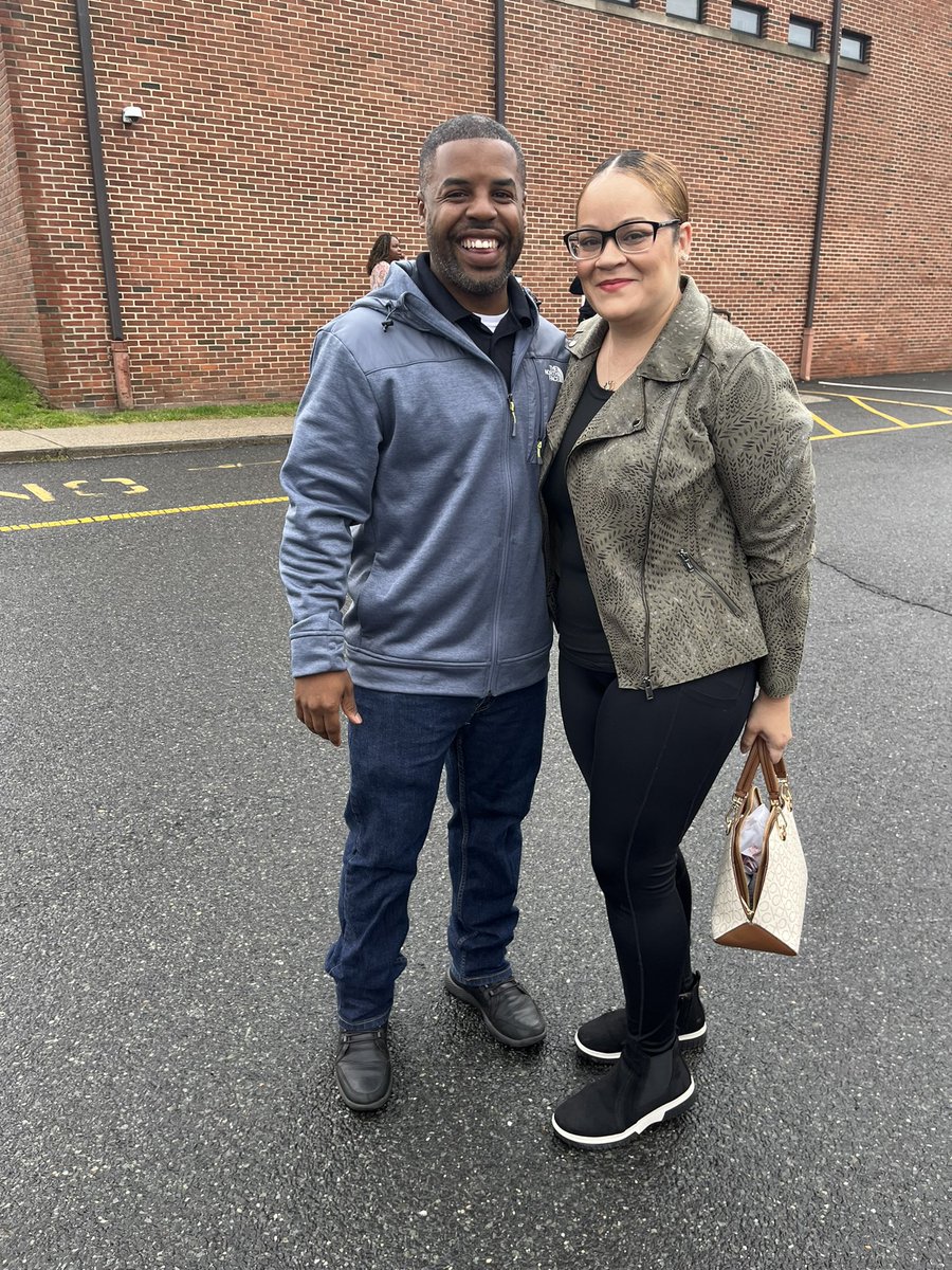 PastorRichard13's tweet photo. #OfficerTuesday strengthening the bridge between law-enforcement and community. On Wednesday 5th of October we unveiled our pink police vehicle in support of finding a cure for breast cancer. Also in the parking lot of our department we had coffee ☕️ with a Cop 👮 event. https://t.co/hsCr8Mov9t