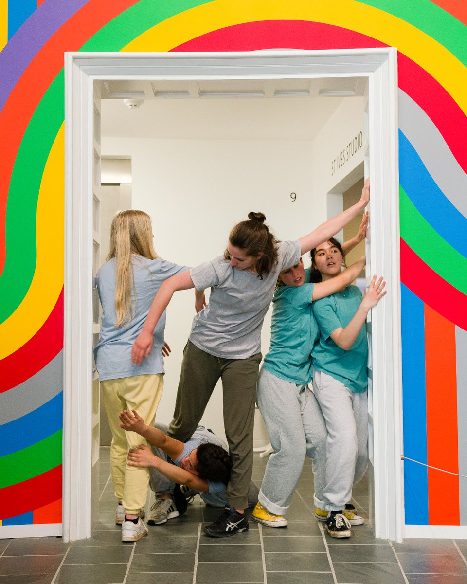 Tate_StIves's tweet photo. Tate Collective Takeover
Sunday 16 October
Time: 13.30—16.00

Young people take over this Sun 16 Oct, with workshops, performances &amp; music produced by our local Tate Collective Producers group

More info https://t.co/zLsBBYOCIn

Only £1 entry all weekend - 15 &amp; 16 Oct! https://t.co/BPAnTdzIFq