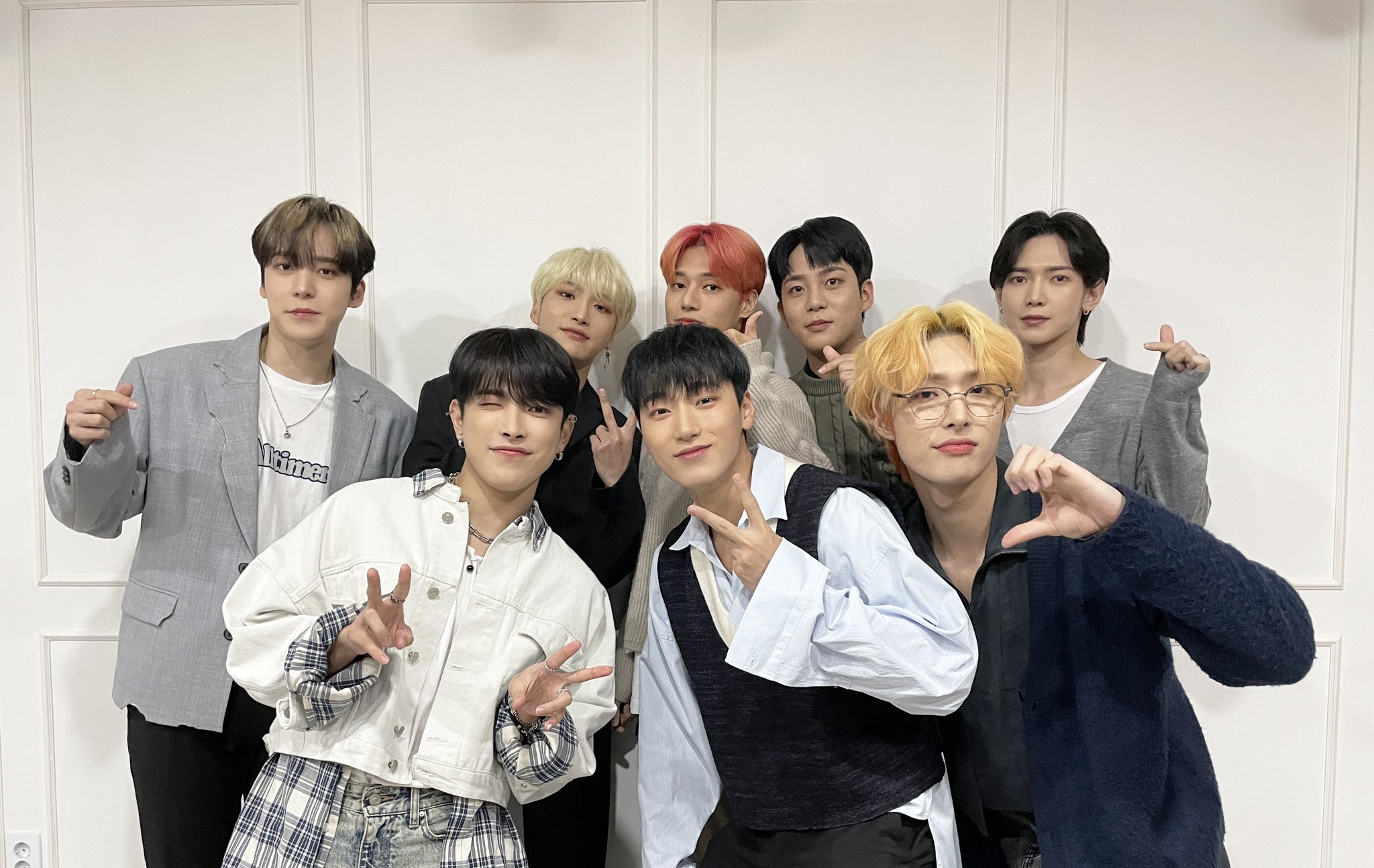 ATEEZ(에이티즈) on Twitter "[📷] TODAY ATEEZ ⠀ 오늘도 에이티니의 사랑을 듬뿍 받아 더 멋져진