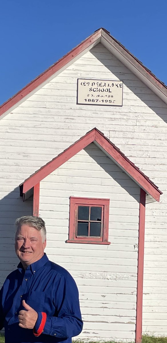 Happy Thanksgiving Monday from the Red Deer Lake School that opened 135 years ago in 1887! Three cheers also to Alberta’s great teachers!