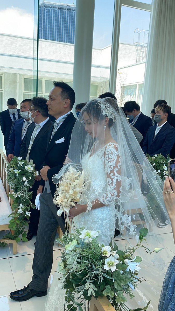 yyyyy_1015's tweet photo. 8/8
無事結婚式を迎えれました😌 https://t.co/Ogal0J3Aqh