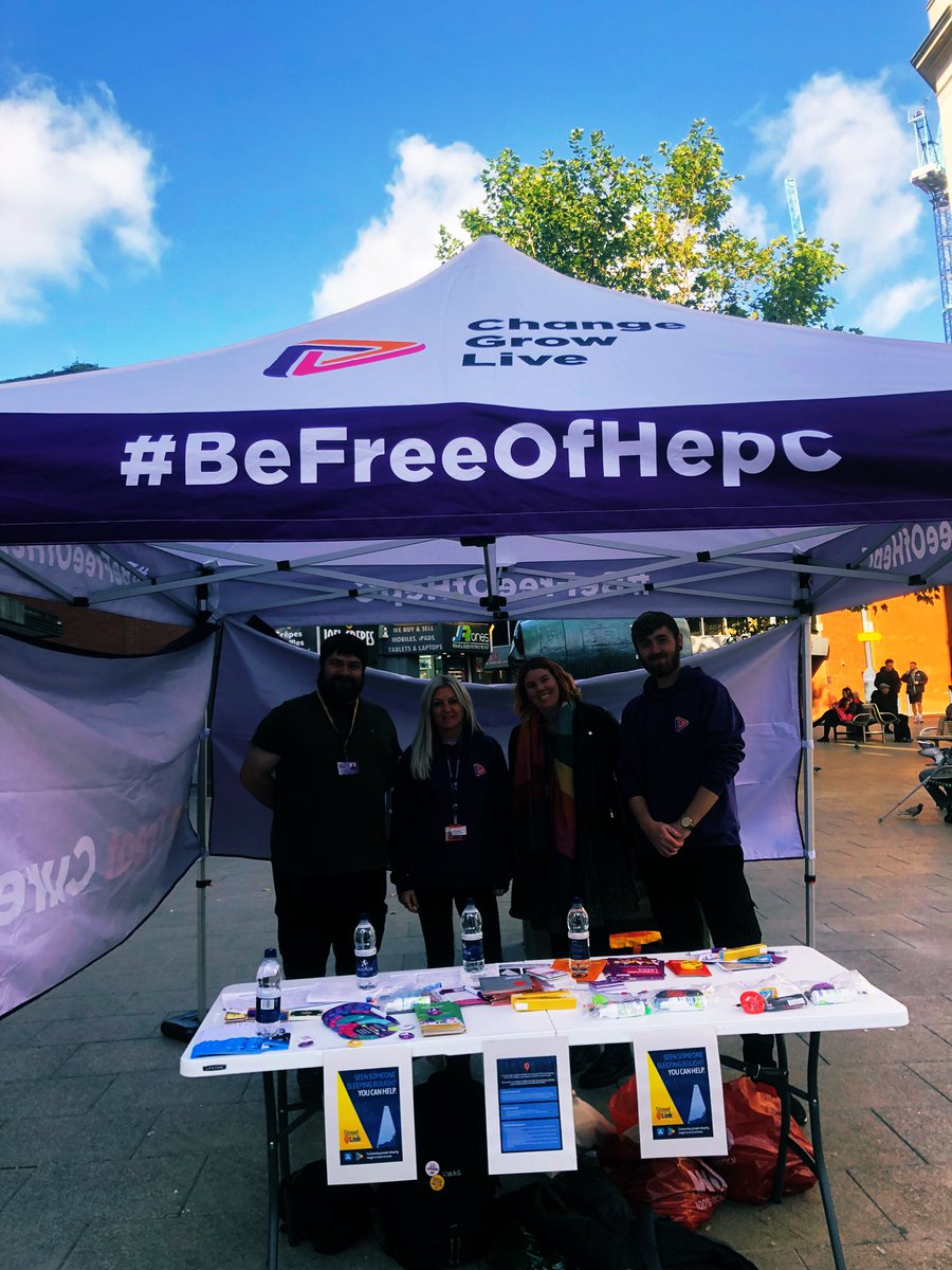 SimonHodgsonLCC's tweet photo. ❇️Today is #WorldHomelessDay2022 Fundamentally its about a persons health &amp; wellbeing &amp; everyone deserve a #SafeHome 
❇️#SupportChange &amp; #GiveHelp Be the one who opens a door, as change is possible!pic~pop up shop, on Dortmund Sq led by @LeedsSOS &amp; #LeedsStreetSupport partners❇️ https://t.co/NvoZ2BBxDS