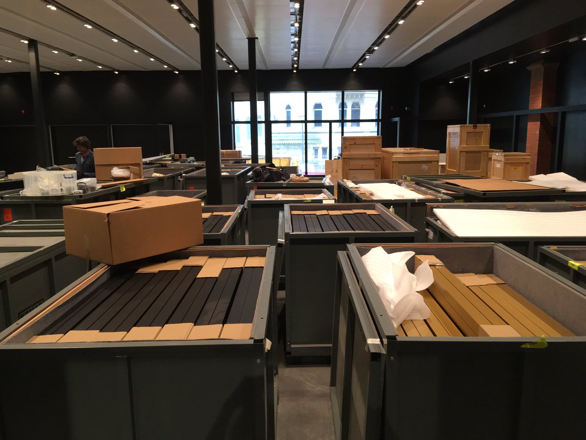 McrConservation's tweet photo. Now that’s a lot of boxes! It’s all go today @McrMuseum, with the set works going up for our Golden Mummies exhibition and our new display cases arriving for the South Asia Gallery. It’s like Christmas has come early. 🎁 🎁 🎁 https://t.co/ZdEjNKBFr5