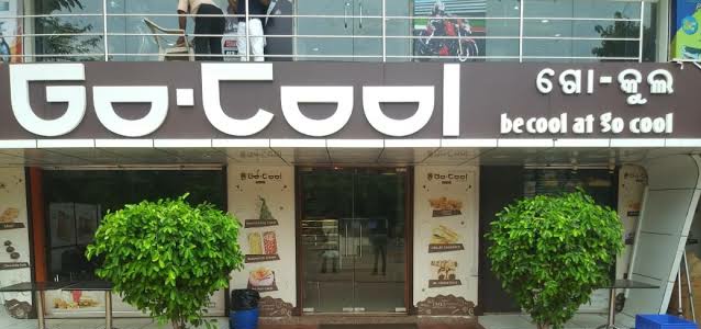 odishabrand's tweet photo. GoCool BAKERY- RULING BHUBANESWAR FOR 25 YEARS! Fresh bread. Soft doughnuts. Pies with just the proper proportion of sweetness and tartness. 
#odishabrand #gocool https://t.co/N2I81VOaSB
