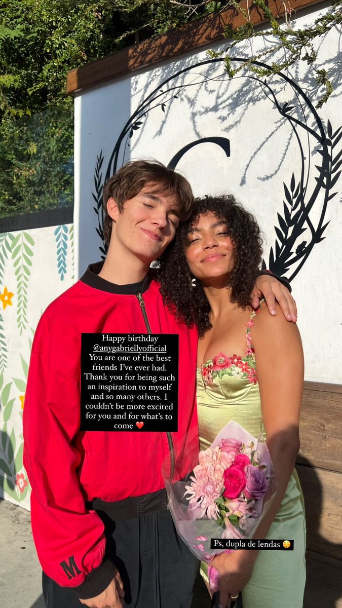 AnyGTidings's tweet photo. Noah Urrea parabenizando Any Gabrielly. #20DaAny 

"Feliz aniversário Any Gabrielly. É uma das melhores amigas que já tive. Obrigado por ser uma inspiração para mim e para tantos outros. Não podia estar mais animado por você e pelo que está por vir ❤". https://t.co/0JxTidibr1