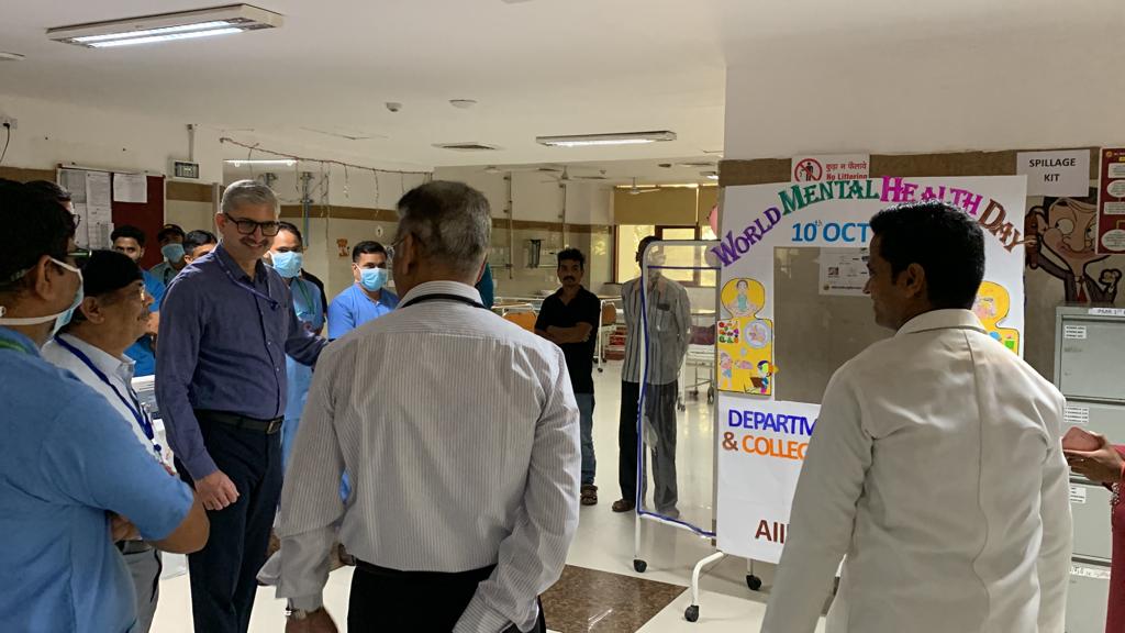 A selfie-booth on World Mental Health Day was also made with the help of drawings and decorations by the patients of the Psychiatry Ward on the occasion of 'World Mental Health Day" !