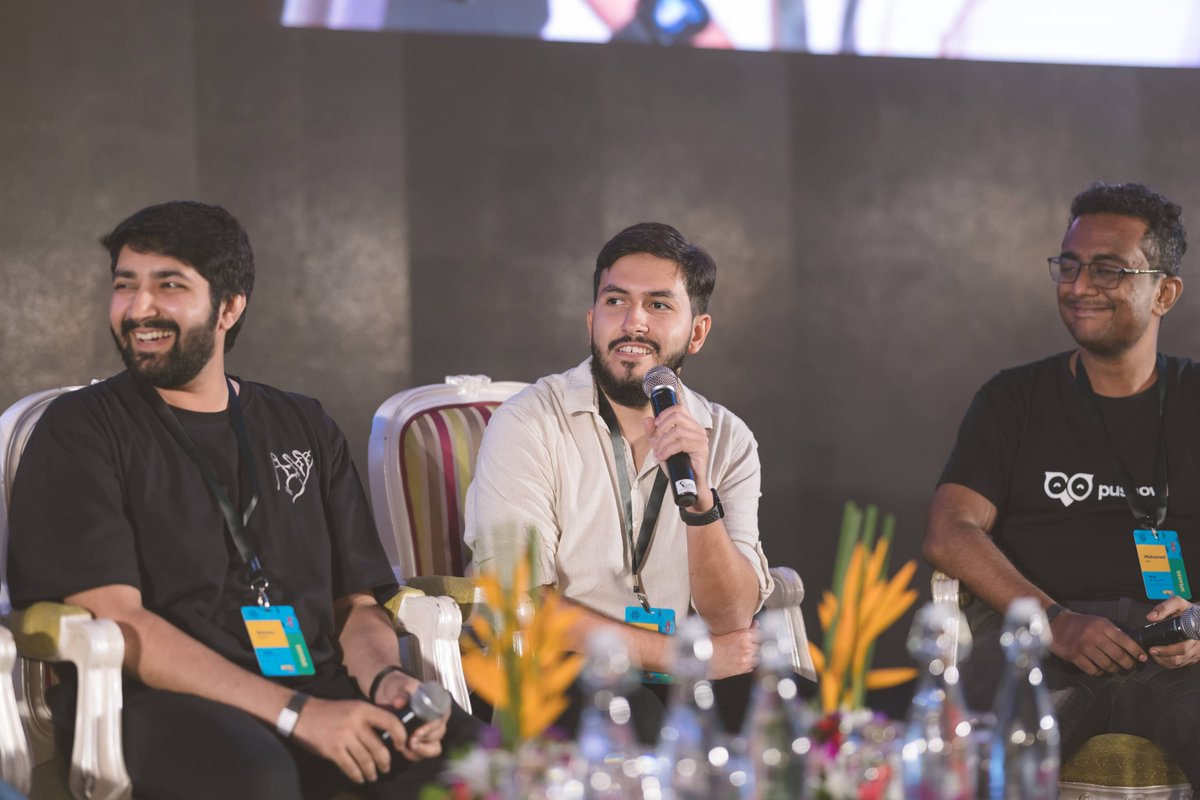 ythecombinator's tweet image. what an amazing way to kick off this week, huh? 

some amazing 📸 from @react_india! Missing these days already! #reactindia2022