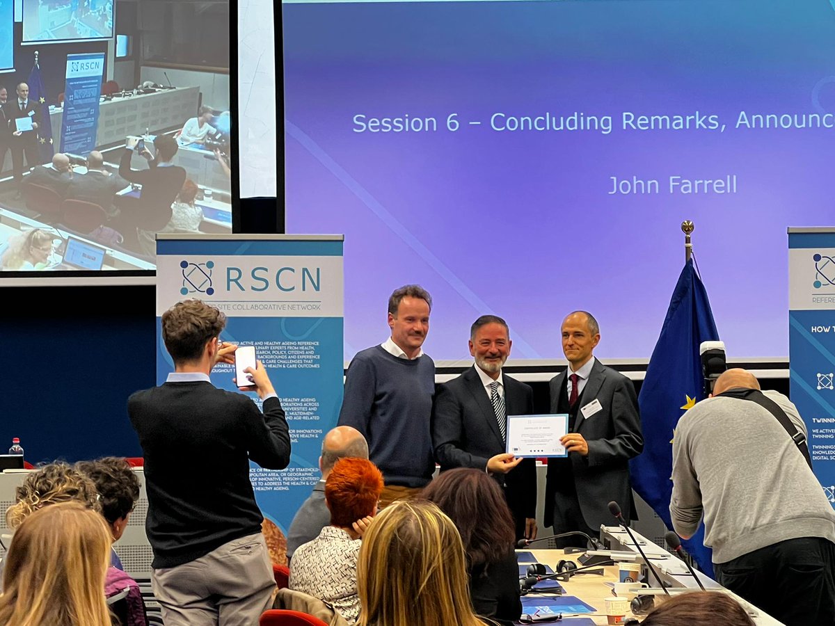 ProvinciaTrento's tweet photo. Invecchiamento attivo: TrentinoSalute4.0 premiato con il massimo dei voti come Reference Site dell'EIP AHA. Assegnate oggi dalla UE a Bruxelles quattro stelle. "Un premio che ci rende orgogliosi" così l'assessore @segnanastefani1 
@ApssTn @Trentinosalute
👉https://t.co/mT8OgS5hx3 https://t.co/X9bVTjSzBP