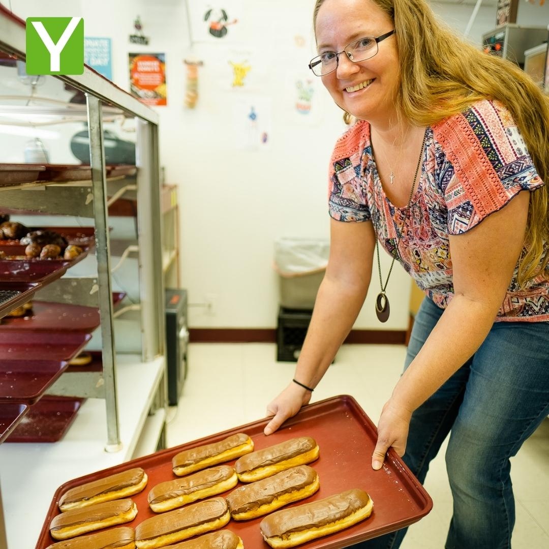yocalomaha's tweet photo. Hand-made with local love will always be the way to go! 💚 Go visit our friends at @SunrizeNebraska!
#Omaha #Donuts #KeepLocalAlive https://t.co/V2fYsgRejj