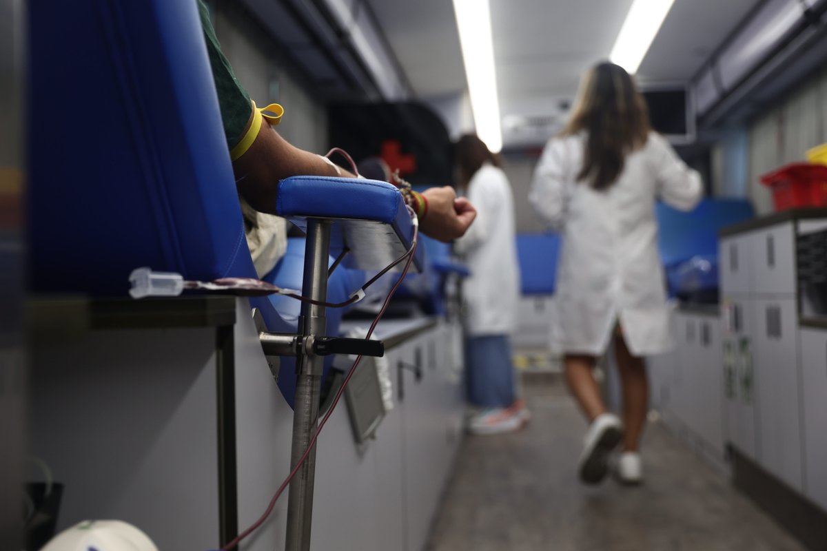 3CatInfo's tweet photo. Crida a augmentar les donacions de sang, amb reserves per només quatre dies https://t.co/ZXvq4egMtI https://t.co/99SiDSrusX