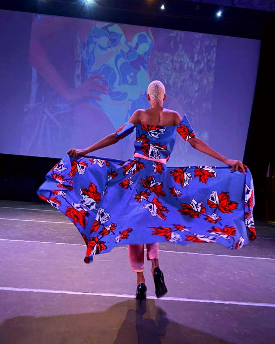 CubaAicec's tweet photo. Sábado 8/10 en la @fabricadeartecu, la marca BarbarA's Power Cuba exhibió su collección "Entre Manos: de Torino a La Habana", presentada por primera vez en el mes Julio en Italia durante la #TorinoFashionWeek parte de las actividades impulsadas por el Proyecto #AvenidaItalia. https://t.co/cthihfujxE