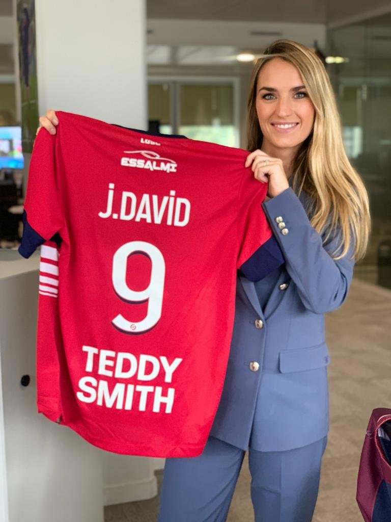 lequipedegreg's tweet photo. 🚨 ALERTE CADEAU 🚨

Le @losclive a envoyé à @AliciaDauby3 le maillot de @itsJoDavid, buteur du derby d'hier soir ! 🤩

🎁 RT + follow @lequipedegreg et @losclive pour tenter de le remporter ! 

#EDG https://t.co/ijzkFMkvGf