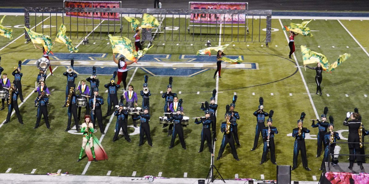 ICYMI: Harrison Bands won Overall Grand Champion honors at the 11th annual Wolverine Marching Classic. Get all the deets on our Midnight in Gotham show at our site: harrisonbands.org/2022-marching-…
#HarrisonBands #HoyaSaxa @hoyaprincipal