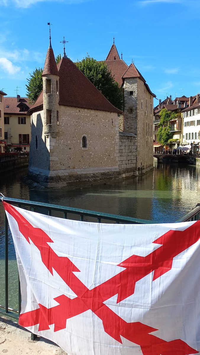 31EneroTercios's tweet photo. Tenemos una más que nutrida cartera de amigos y entusiastas a los que agradecemos que sigan poniendo una pica en Flandes recordando nuestra historia.
Annecy: enclave del Camino Español utilizado por el archiduque Alberto a finales del s.XVI.
👇🏻 https://t.co/lufxf0zbOX