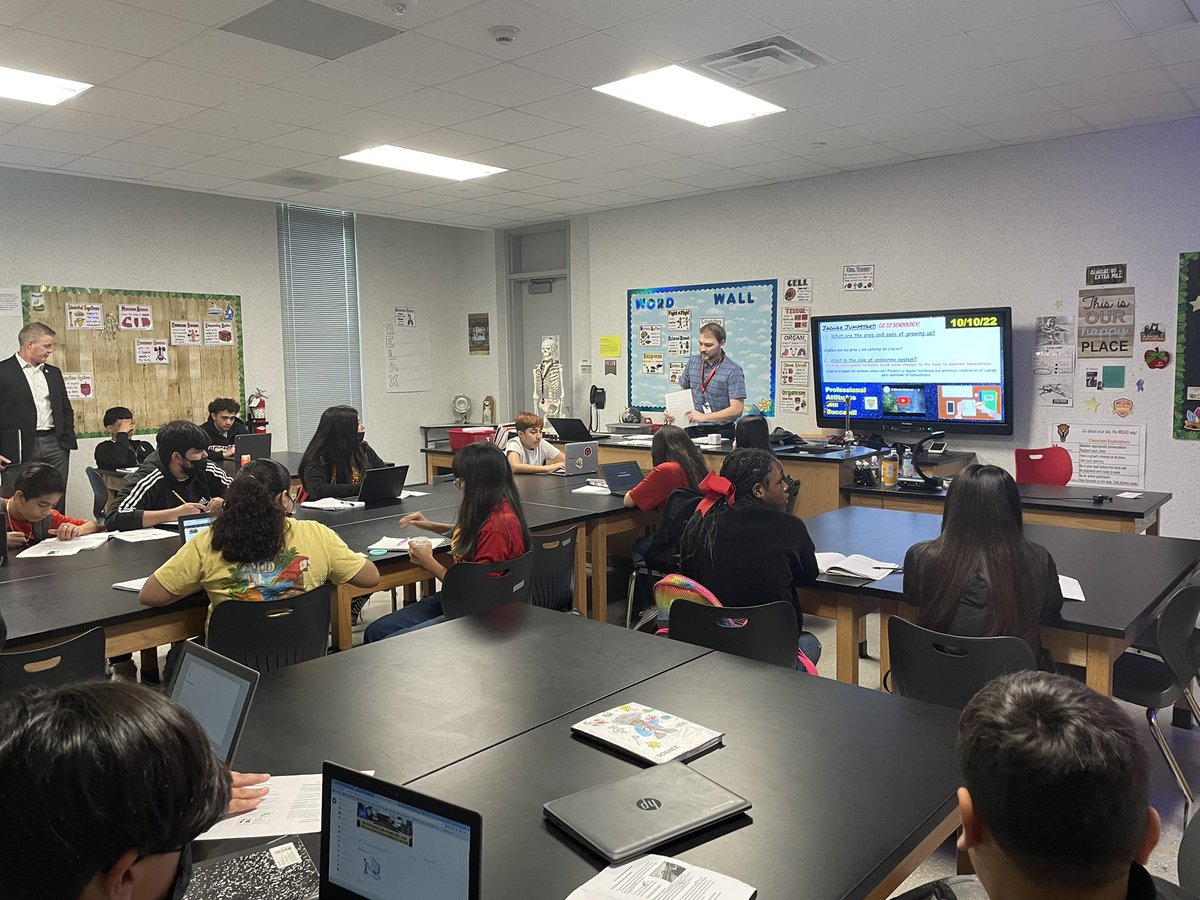 KatyRoede's tweet photo. It was a great Monday morning visit @MeadMS_AISD - Homecoming festivities were in full swing, teachers were prepared and delivering lessons, and students were engaged. #AldineConnected #MiddleSchoolMatters https://t.co/YohRgeegbS