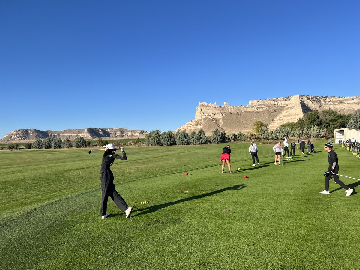 Remember we are mountain time today.  Sharlan and Shea teeing off at 9:10 and 9:20!

…bgirlsgolfchampionship.golfgenius.com/pages/3831151
