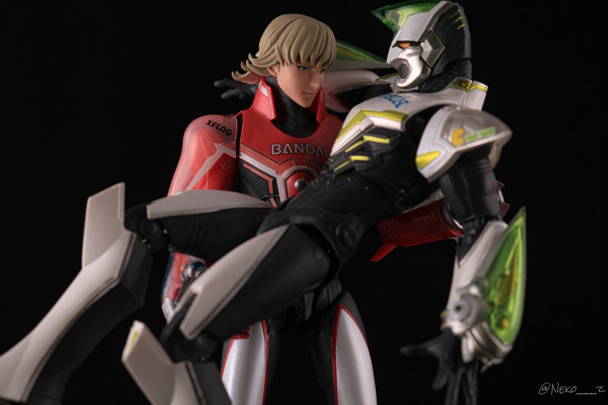 neko____z's tweet photo. ｢おじさんちょっと太りました？｣
#タイバニ #TIGERandBUNNY2 
#猫背の写真館 https://t.co/9K8trieGGf