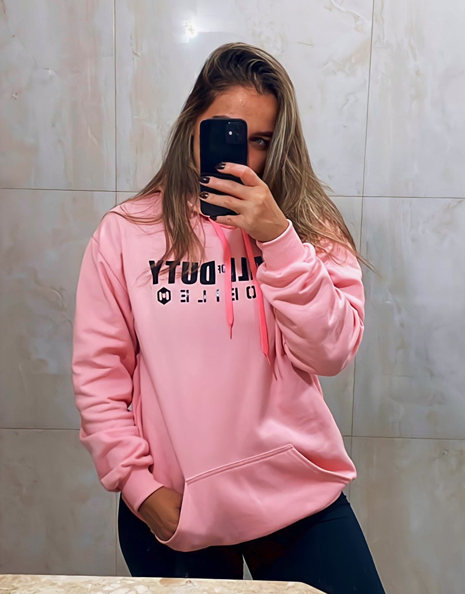 Eu não gosto de rosa mas se for um moletom do Call of Duty eu uso sim com certeza 🤡🤣😍🙅🏼‍♀️