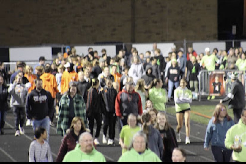 creekxc's tweet photo. On Friday night our 1 mile walk “ Under the Lights Hudson Walk” raised over $3500 that will go towards Hudson Lee scholarship fund. I want to thank all those who participated in this special event. I’m lucky to live &amp; work in such a special community. 🖤🧡💚@BcrkSchools https://t.co/ieTSYs1kaA