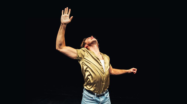 StagedoorLDN's tweet image. Plan your week&apos;s theatre with Lyn Gardner&apos;s picks!
🔥Something in the Air - two gay men reminisce in this play by Peter Gill
🔥Tammy Faye - a new musical about the American evangelical preacher
🔥The Poltergeist - Philip Ridley’s unnerving play
stagedoorapp.com/lyn-gardner/ly…