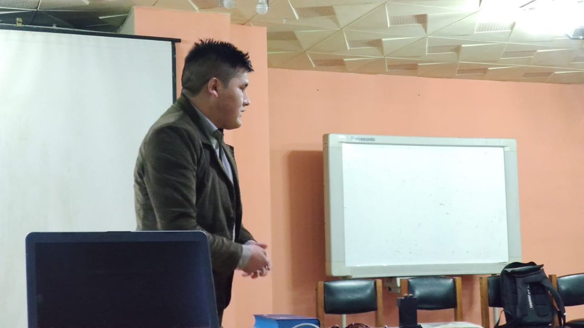 adecinebolivia's tweet photo. #Adecine2022
Con el primer Pitch de Producción concluyó la primera etapa del Laboratorio Audiovisual Oruro 2022.
18 jóvenes se preparan en el laboratorio que organiza el Festival Internacional de cine de Oruro, la Fundación Cultural del Banco Central de Bolivia #FCBCB. https://t.co/WJQcgxkynw