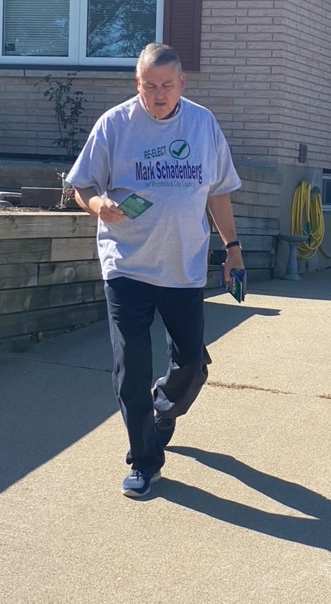 MarkSchadenberg's tweet photo. This morning was #homework time for Wednesday debate. This afternoon, went out with flyers again. #VoteOct24 #ReElectMark #WonderfulDay #Thanksgiving https://t.co/F1Hxm4dph7