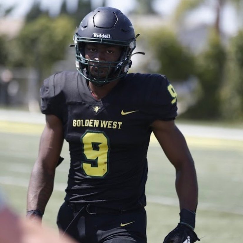 KhilynNeal's tweet photo. LB➡️HB➡️ to where next 📍

#football #longbeach #huntingtonbeach #goldenwestfootball #explorepage #explore https://t.co/ZNwdnRrhUk