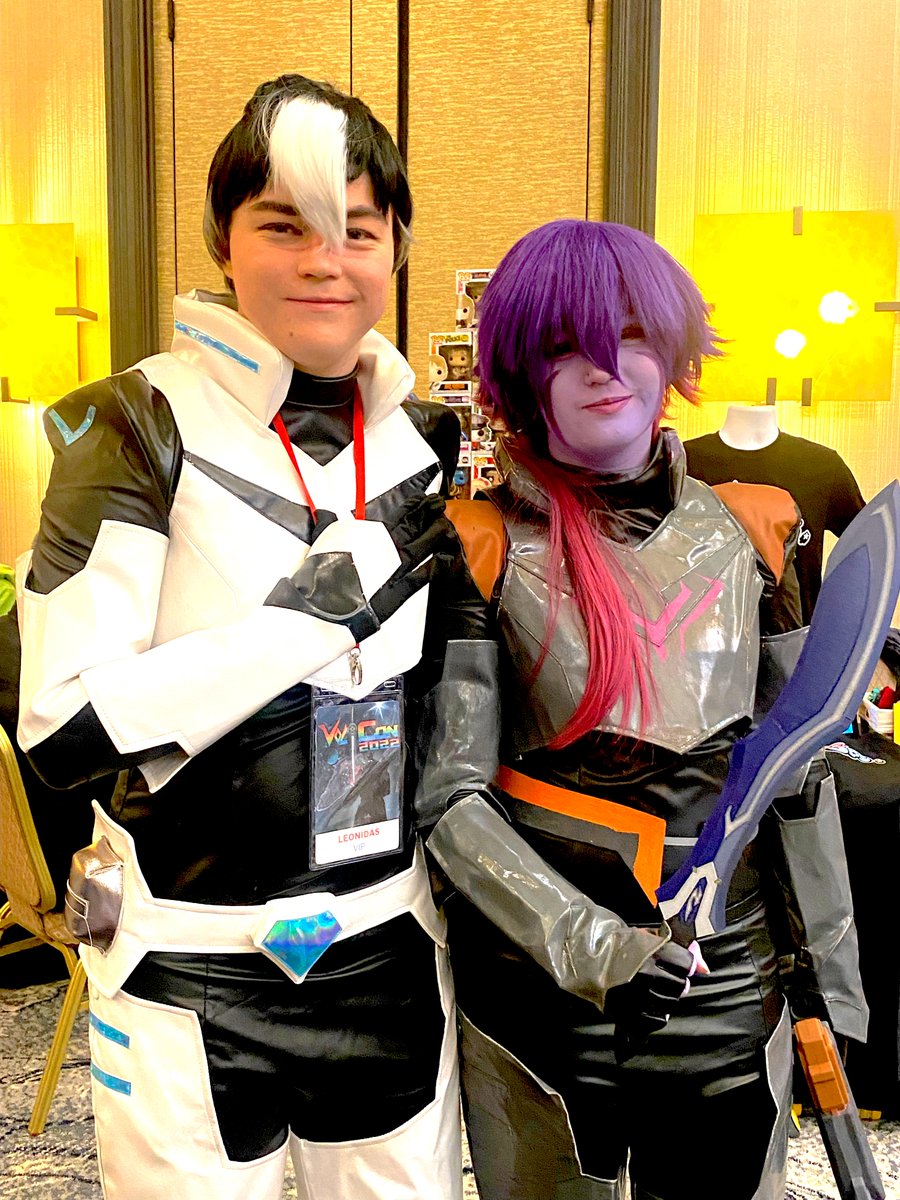 Voltron's tweet photo. Another successful #VoltCon has come and gone! Thanks to all the organizers, guests, volunteers and all the amazing #Voltron fans for coming together in Indianapolis this past weekend! Keep your eyes focused on https://t.co/PFrT61y75y for information about #VoltCon2023 https://t.co/3JurnRC9zy