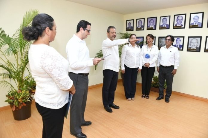 monitoruniversi's tweet photo. CONTINUARÁ CARLOS FAUSTINO NATARÉN NANDAYAPA COMO RECTOR DE LA @OCELOTES_UNACH  POR UN SEGUNDO PERIODO https://t.co/WArjeQKx9h a través de @monitoruniversi https://t.co/oWd50RDhXp