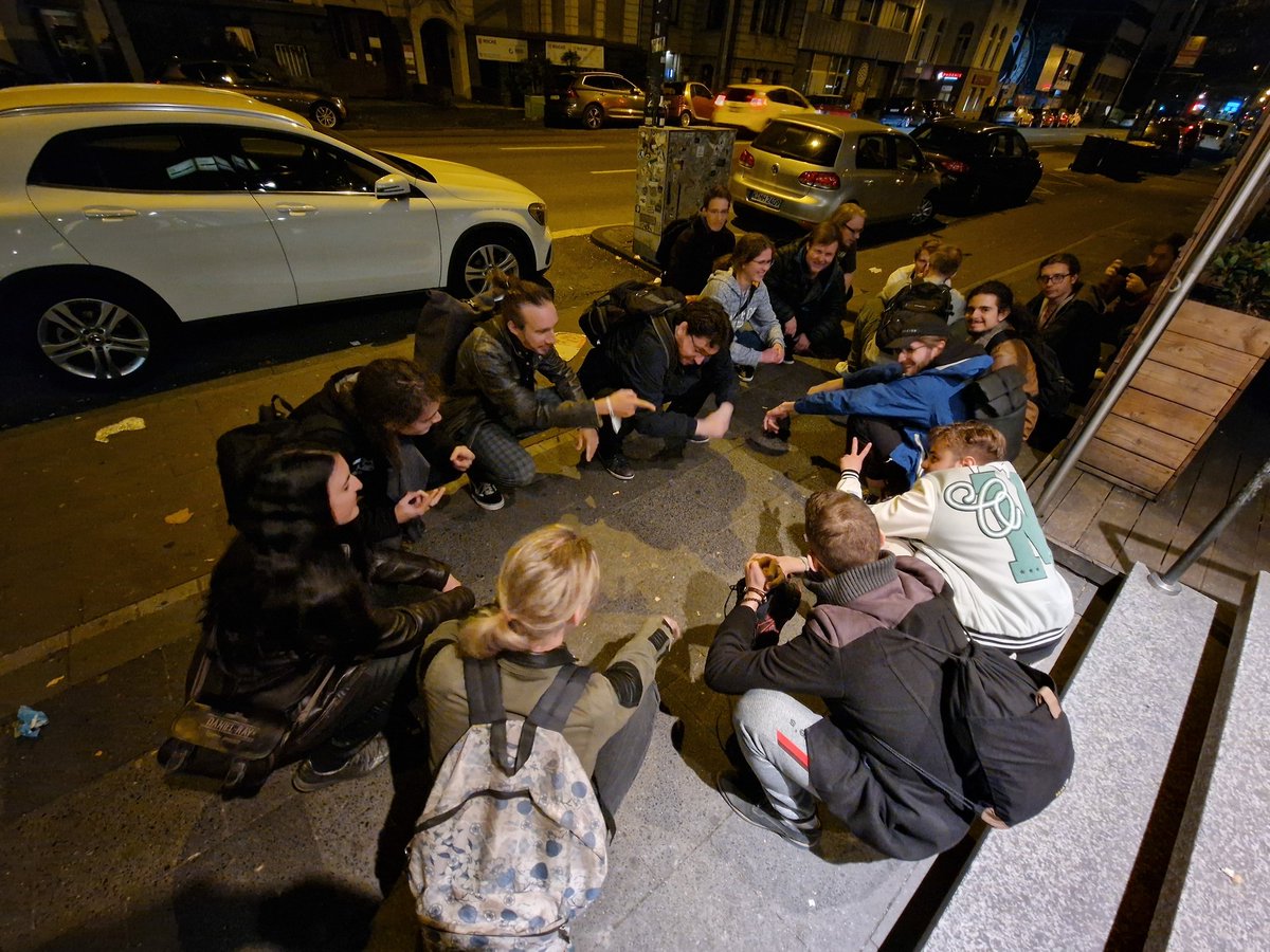 The first edition of HEK Offline 22 was an absolute blast. Loving you all. Big thanks to <a href="/sajikiSRL/">Sajiki JONES</a> for organizing the event, @speedyErisSRL for providing invaluable audio supervision and <a href="/xperion_germany/">XPERION</a> for allowing us to use their excellent venue. See you next year! ❤️