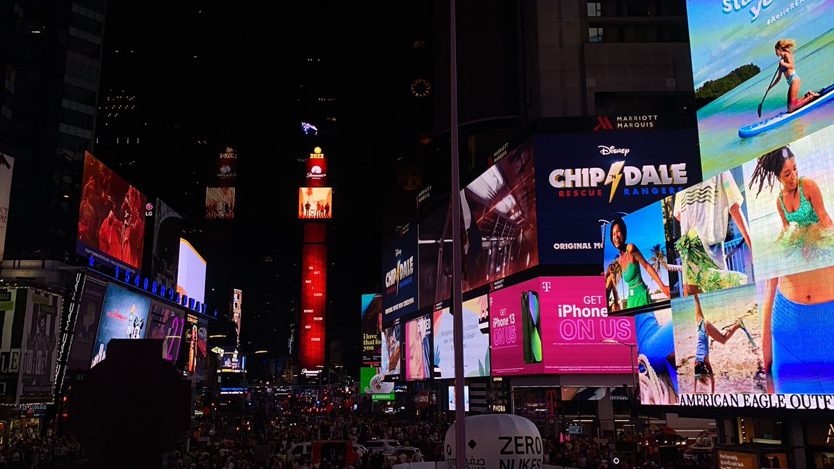 isky_sb's tweet photo. Times Square, USA 🇺🇸 https://t.co/U2wimHUZ7L