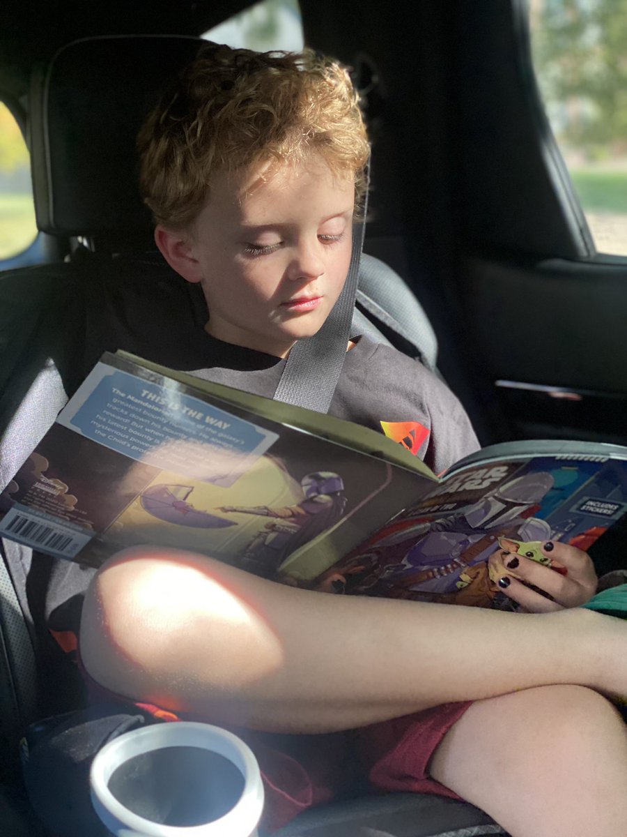 mrs_bratton's tweet photo. After an amazing #studentledconference @WheelerElem, we celebrated by visiting @MizzBLibrary for the Book Fair! My little bookworms were quiet and read the whole way home. #readersareleaders https://t.co/KuLbt3VHTO