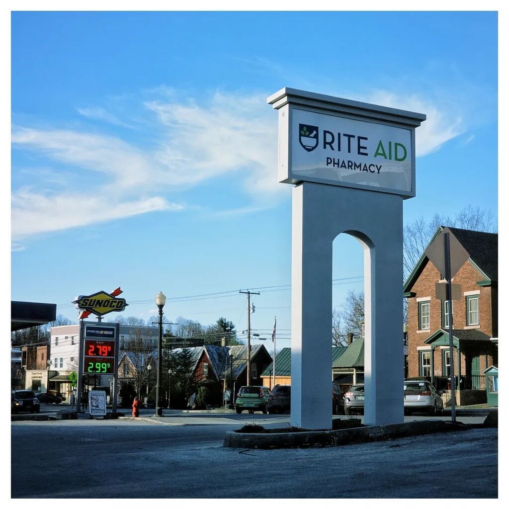 LiveFromGround's tweet image. Main Street. Randolph, VT. #film #outside #6x6 #mediumformat #color #architecture #provia100f #slidefilm #latergram #fujifilm instagr.am/p/Cji0zropX9N/