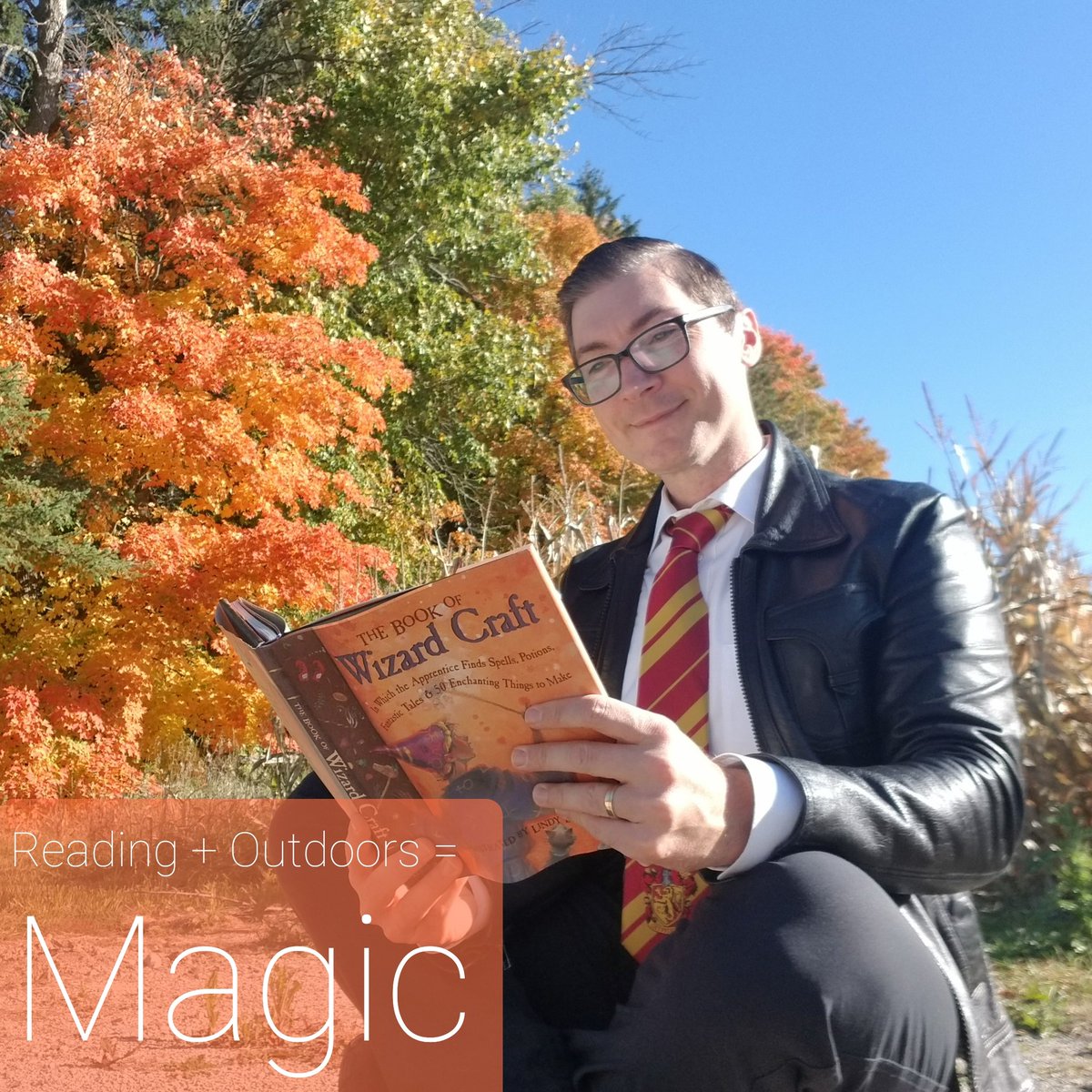 Reading + the Outdoors = Magic 🍁 #fall #fallcolors #literacy #readtosucceed #readersareleaders #readingoutside #readoutdoors #author #magician #wizard #widardry #hogwarts #griffindor