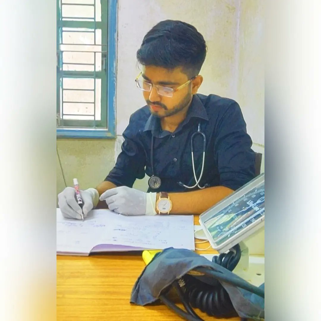 14_medico's tweet photo. #NewProfilePic https://t.co/ldPXGlia4J