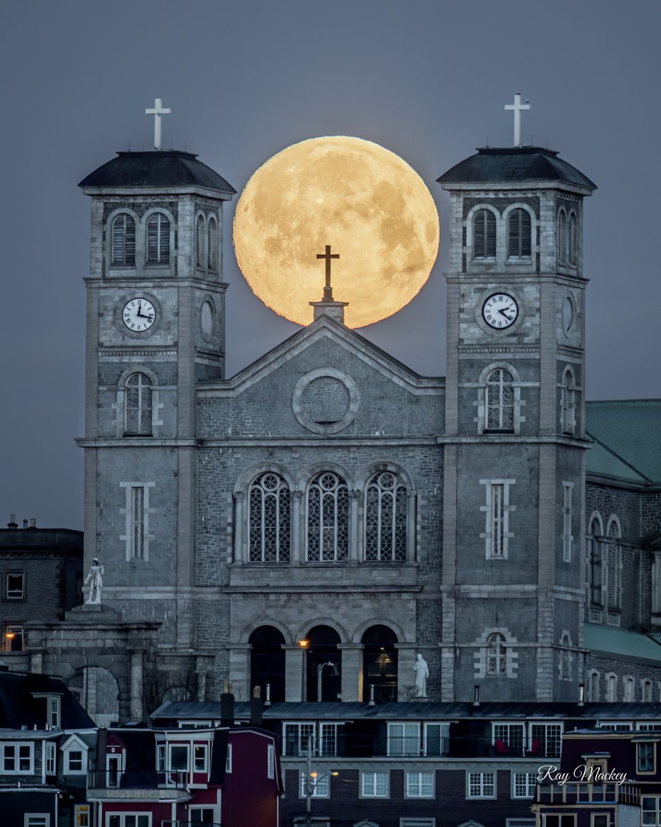 St. John’s, Newfoundland. #Newfoundland #stjohnsnl #photography #moonlight  #Canada #moon #comehome2022
