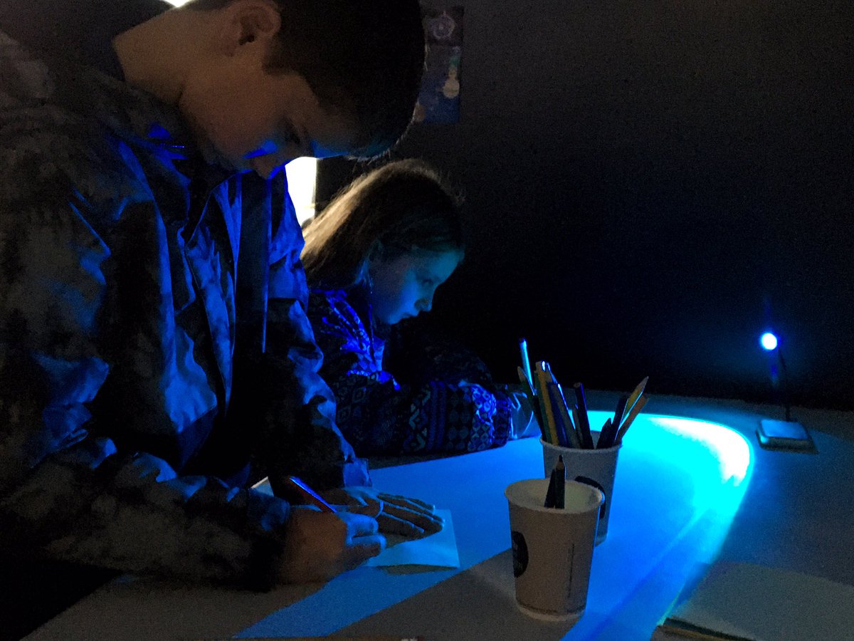 meiofaunamaniac's tweet photo. We concluded #spaceweek with some #outofthisworld art! The children who visited over the weekend added some amazing work to our collection of alien designs! π½@GalwayAquarium
#PrimarySchoolScience #ScienceEducation #MarineBiology https://t.co/pIiJPpr39W