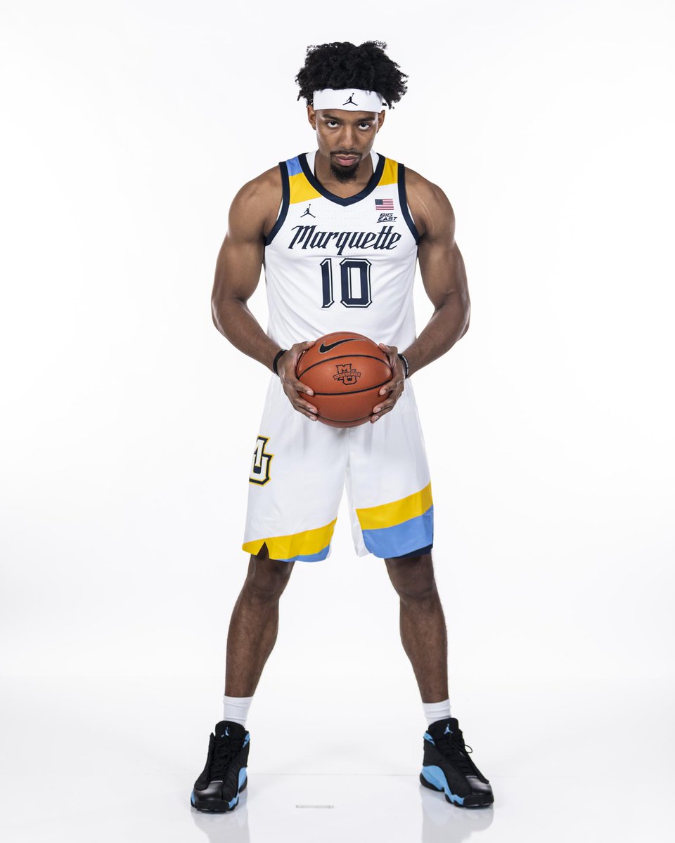 MUOverload's tweet photo. Zach Wrightsil (@ZachWrightsil) poses at 2022-23 @MarquetteMBB media day #mubb https://t.co/QMiJ6twsD1