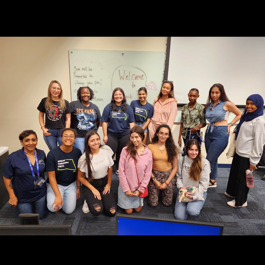 brkthrtechmia's tweet photo. This past Saturday, session one of Launch Pad…launched! 🚀 Our students and staff are looking forward to the final session next Saturday. Keep on the lookout for the next Launch Pad to learn how diverse computing is and how it can be a career for YOU! 💻 
#Breakthroughtech #FIU https://t.co/0oO1xBeLmG