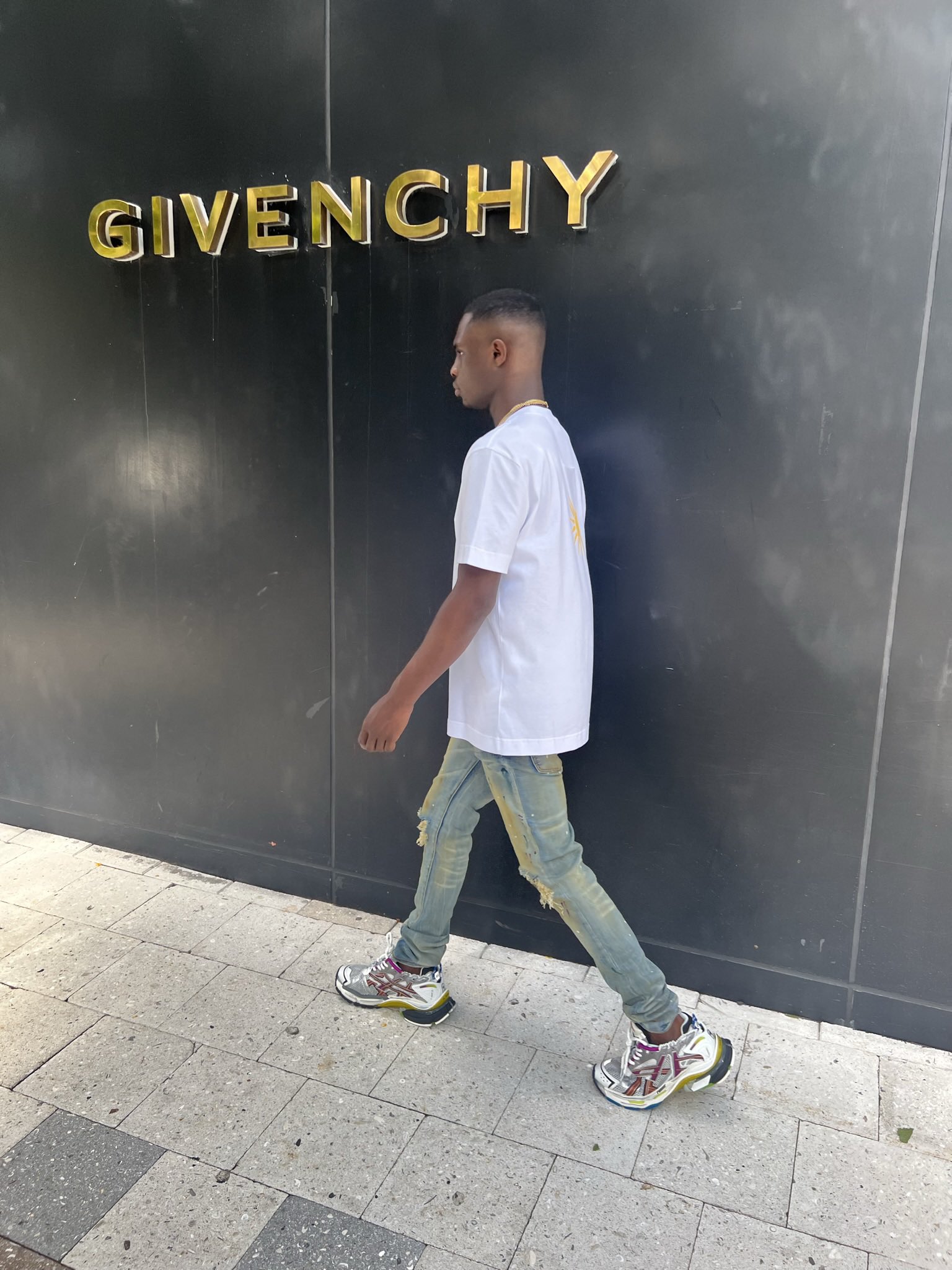 Givenchy - Twitter Search / Twitter