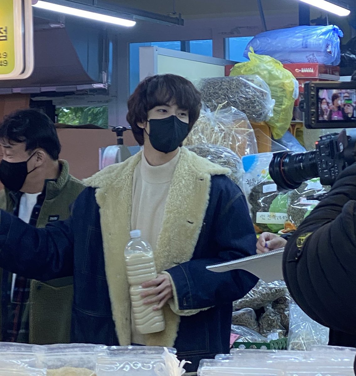 btsbangtanswan's tweet photo. Eşsiz https://t.co/FjqBMb3PIM