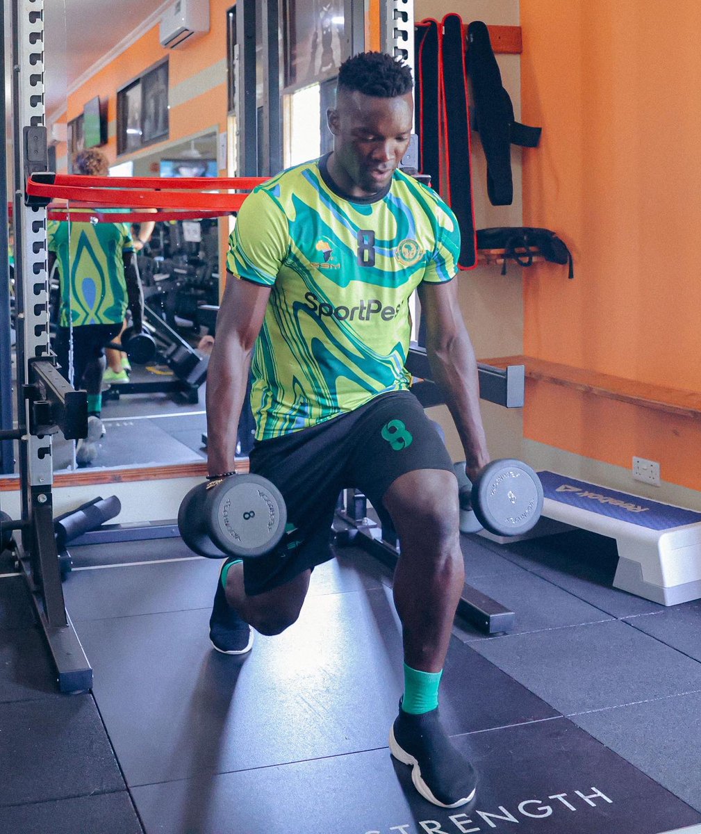 YoungAfricansSC's tweet photo. Kikosi kimerejea mazoezini kujiandaa na mchezo wa marudiano wa Ligi ya Mabingwa Afrika, dhidi ya Al Hilal🔋💪🏽

#TimuYaWananchi 
#DaimaMbeleNyumaMwiko https://t.co/X4Lcz1YQ0A