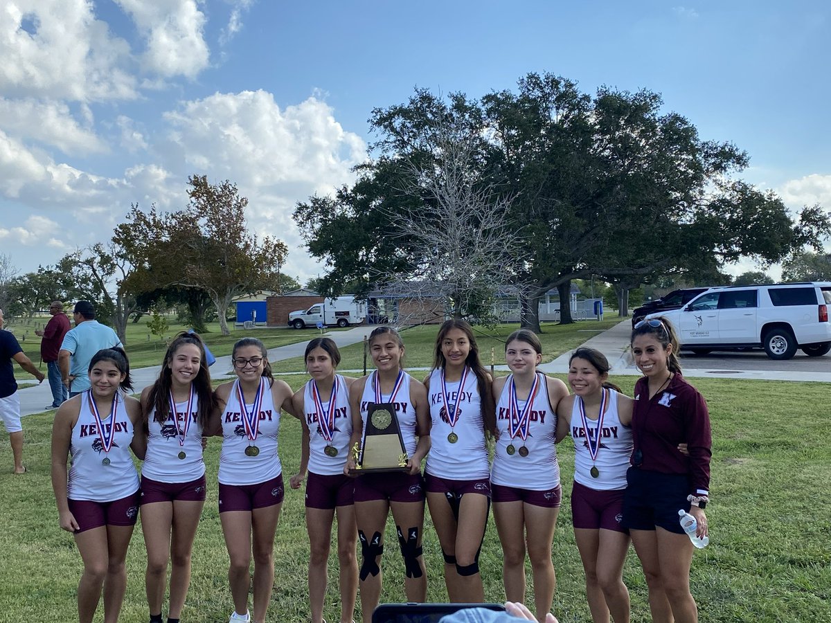 🏆🥇DISTRICT CHAMPIONS🥇🏆

District 31-AA District Champions Girls Cross Country!!! Congratulations we are all very proud!!!
