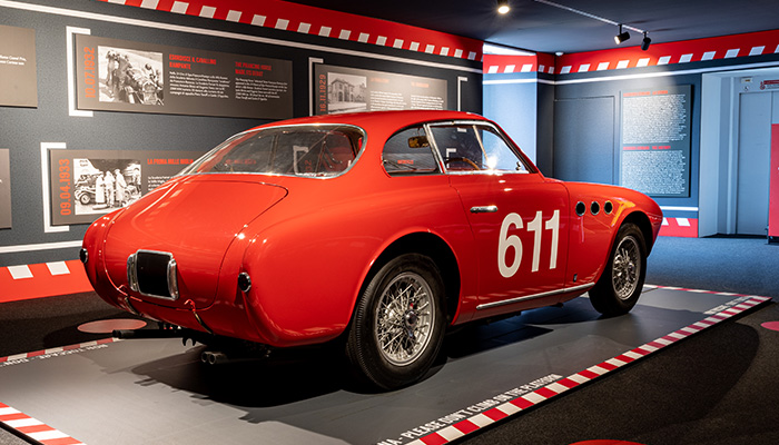 MuseiFerrari's tweet photo. A masterpiece of charm and performance: the #Ferrari166MM Berlinetta Vignale. 💫
It was bodied by Giovanni Michelotti and mounted a V12 engine designed by Gioacchino Colombo.
📍 #MuseoFerrari, Maranello
#MuseiFerrari #Ferrari https://t.co/byh7DuKjn8