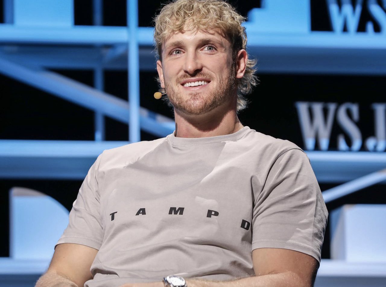 SAY CHEESE! 👄🧀 on Twitter: "Logan Paul says a NFT he bought for $623K