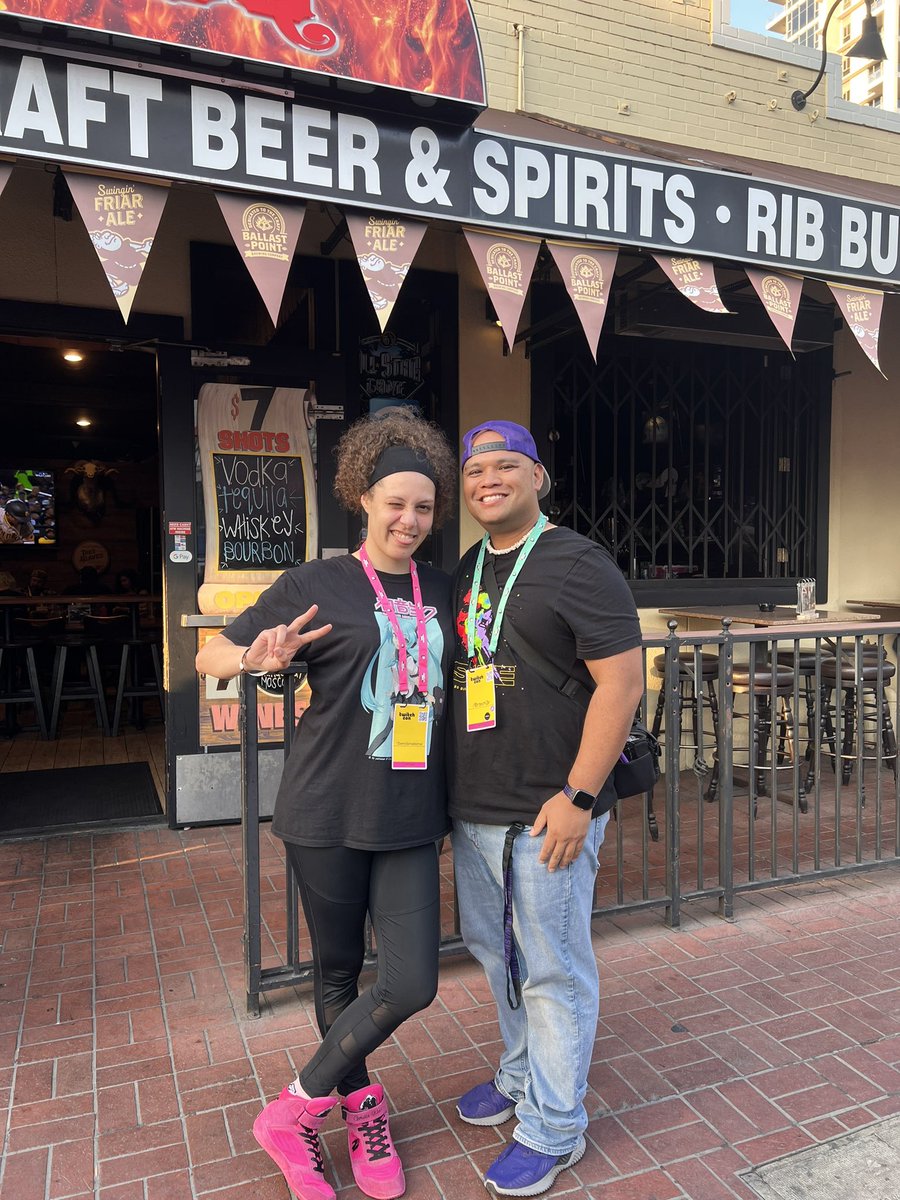 Brawn3r's tweet photo. Met up with so many beautiful souls at TwitchCon.  Here are just a few. @T34Burg @SeventhVenus @jessnrabbit @koolkayak_ @DameSempiternal @dubbo_x3 @wafflessss61 https://t.co/hGj1dRHQF6