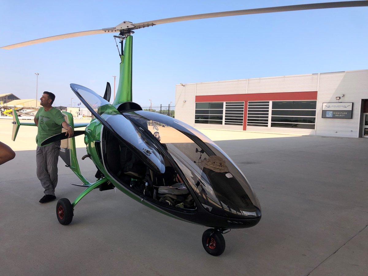 colemanaviation's tweet photo. So exciting to see an experimental aircraft flying into the FBO.
π https://t.co/Zn8s2tuAEM
@ChiCityColleges
#bcoleman #aviation #jet #bizav #bizjet #privatejet #jetcharter #chicago #plane #planes #flyprivate #avgeek #explore #discover #Aviationlovers #pilot https://t.co/ehOdLee0zb