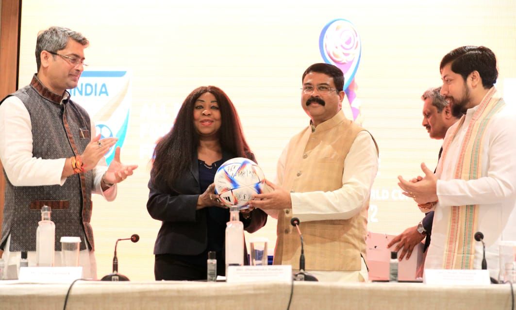 Papumishra4u's tweet photo. Football for school.
#DharmendraPradhan
#FIFAWorldCup 
#F4s https://t.co/yDYycFAV1i