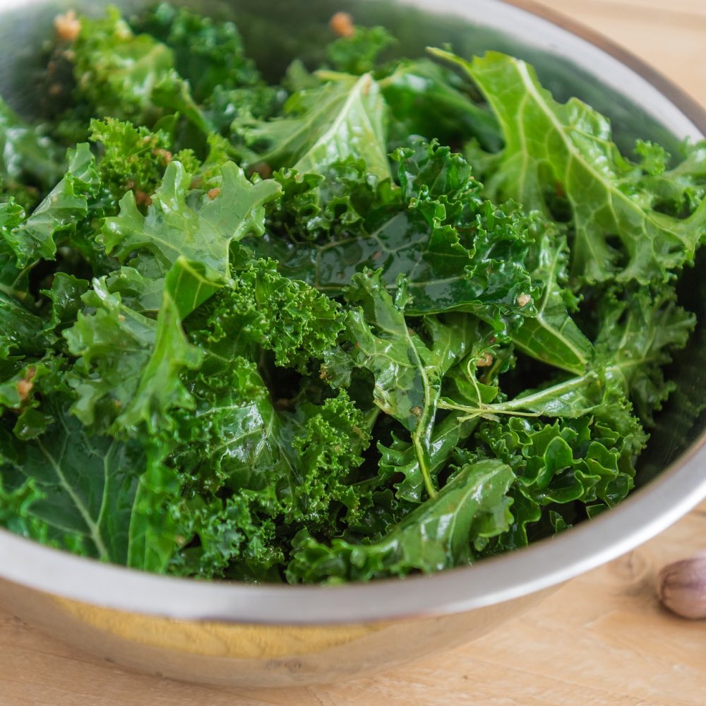 allotmentonline's tweet photo. A very tasty yet super healthy snack or side, we love crispy Kale! 💚🥬

https://t.co/hkthbgyhz7

#kale #superfood #allotmentonline #recioe #gyo #allotmentuk #slowfood #plot https://t.co/Ng8TuzA196